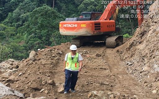 削坡及扩建路基